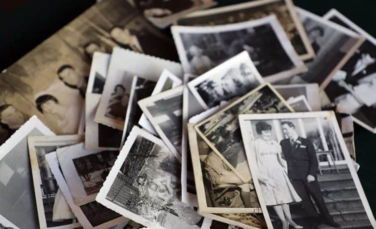 Read more about the article 10 Tips for Choosing the Perfect Photograph for a Memorial Card